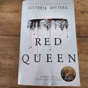 Red Queen Book by Victoria Aveyard